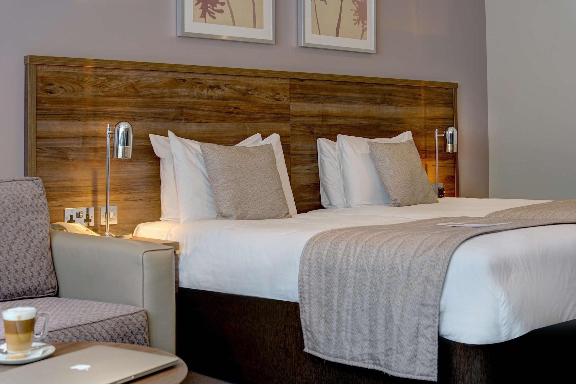 Best Western Ship Hotel Weybridge Luaran gambar